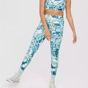 Aerie offline goals high rise 7/8 3D floral leggings